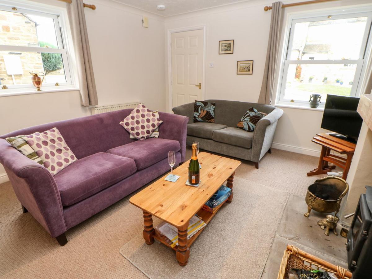 Cleeve Cottage Мидълхам Екстериор снимка